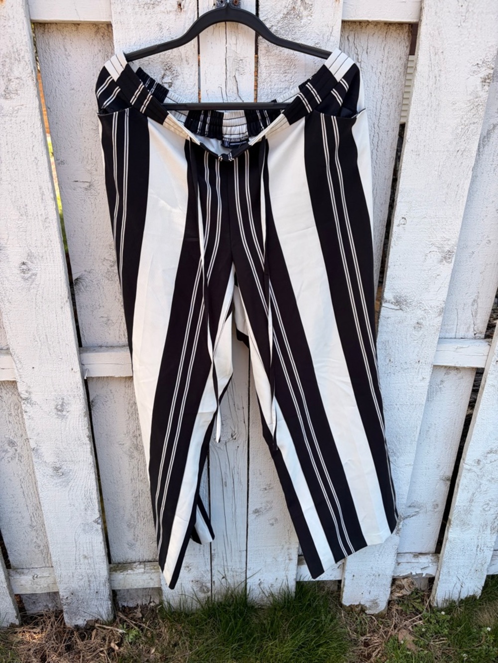 Black & White Vertical Stripe Casual women’s Pants